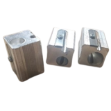 Точилка KUM металлическая, 1 отверстие, без контейнера (425) Точилка KUM металлическая, 1 отверстие, без контейнера (425)