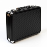 Покер в черном кейсе, 200 фишек, 5 кубиков, 2 колоды карт, с номиналом, 41x35 см (9225150)