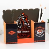 Подставка для канцелярских принадлежностей Подставка для канцелярских принадлежностей